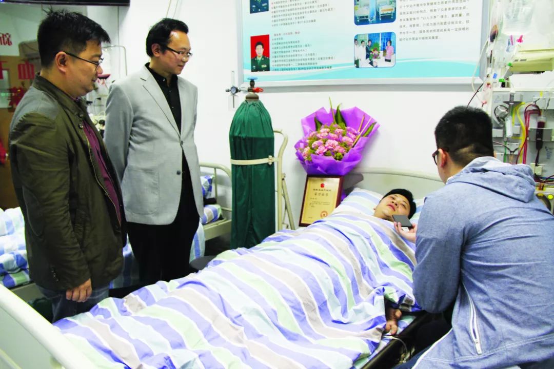 【最美兵裝人<22>】大愛仁心：青山工業(yè)鄒瑜的生命助跑